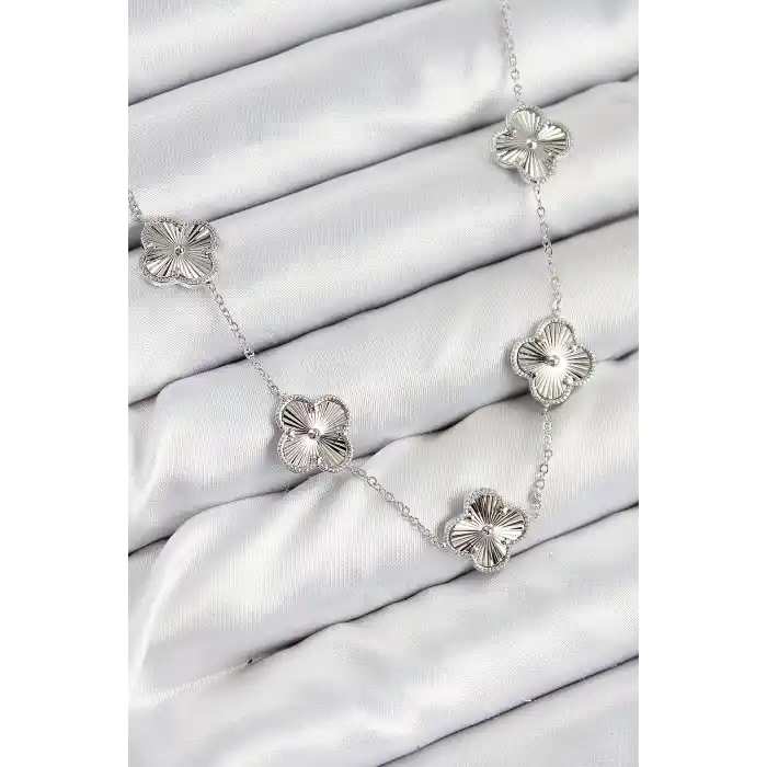 Pirinç VIP Yonca Model Gümüş Renk Kadın Kolye