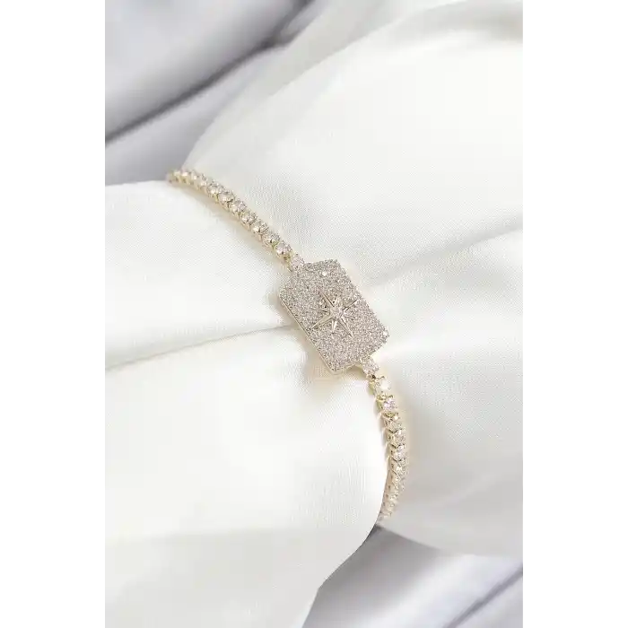 Pirinç Zirkon Taşlı Kutup Yıldızı Model Gold Renk Asansörlü Kadın Bileklik