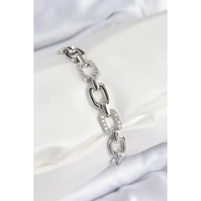 Pirinç Zirkon Taşlı Parçalı Zincir Model Gümüş Renk Kadın Bileklik