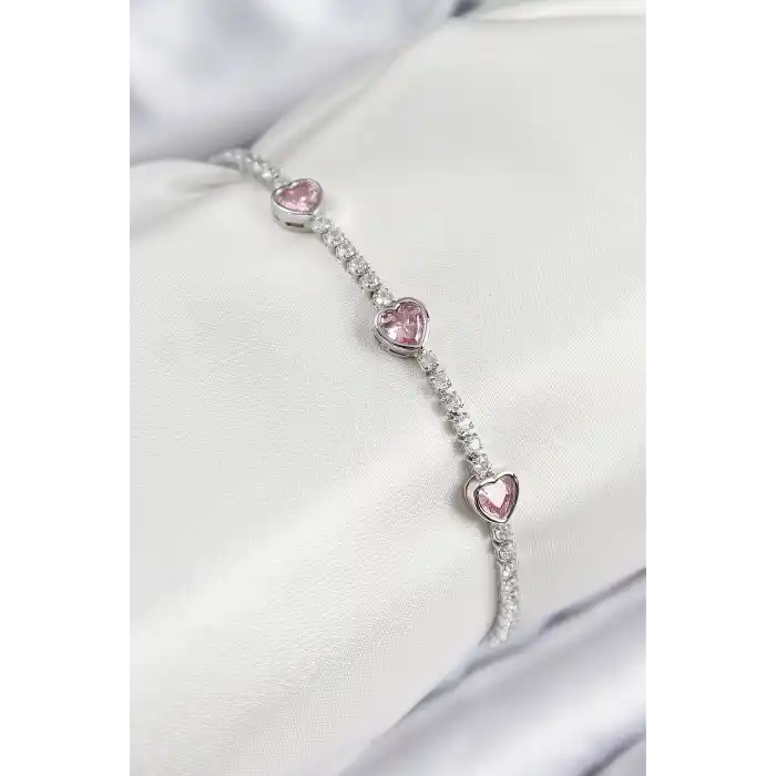 Pirinç Zirkon Taşlı Pembe Kalp Model Gümüş Renk Kadın Bileklik