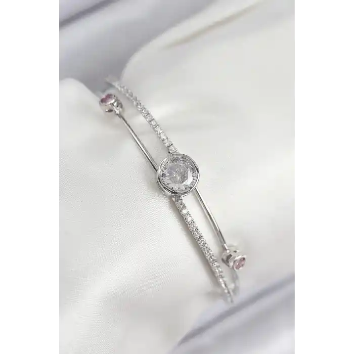 Pirinç Zirkon Taşlı Pırlanta Model Gümüş Renk Kadın Bileklik