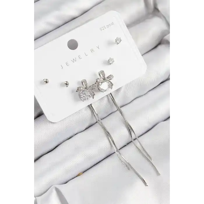 Pirinç Zirkon Taşlı Sallantılı Fiyonk Model Gümüş Renk 925 Ayar Gümüş Çivi Kadın Küpe Set