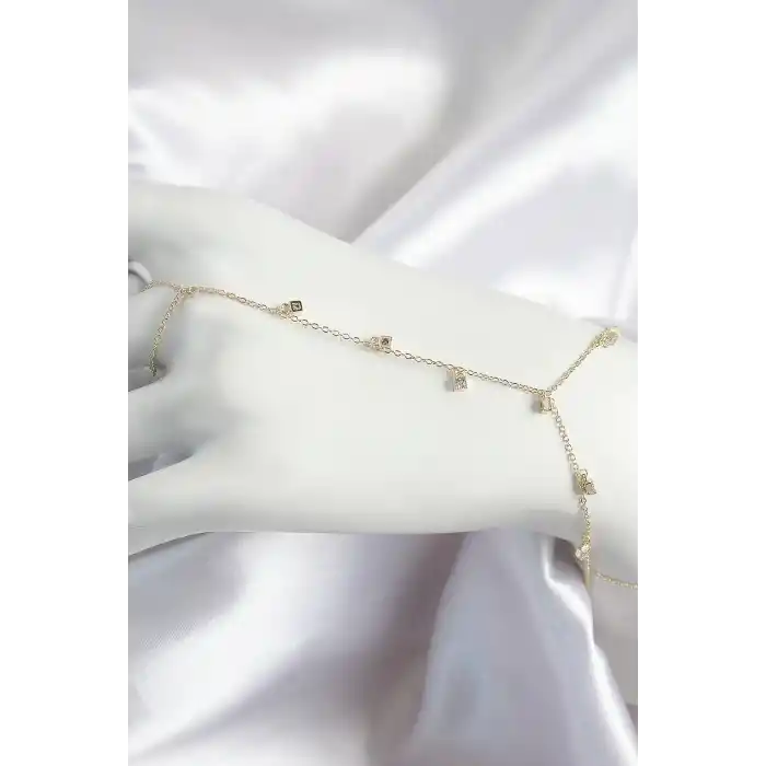 Pirinç Zirkon Taşlı Sallantılı Model Gold Renk Kadın Şahmeran