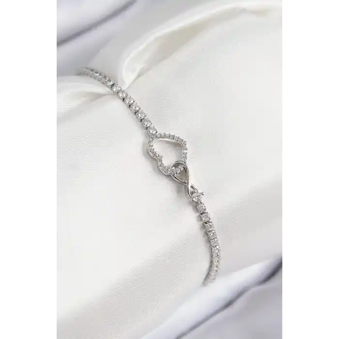 Pirinç Zirkon Taşlı Sonsuzluk Kalp Model Gümüş Renk Kadın Bileklik