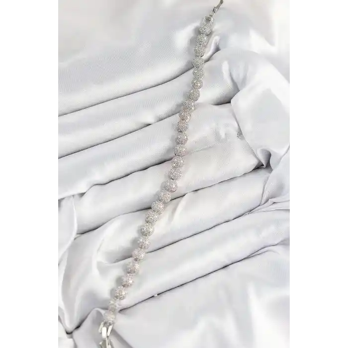 Pirinç Zirkon Taşlı Yarım Topcuk Model Gümüş Renk VIP Seri Kadın Bileklik