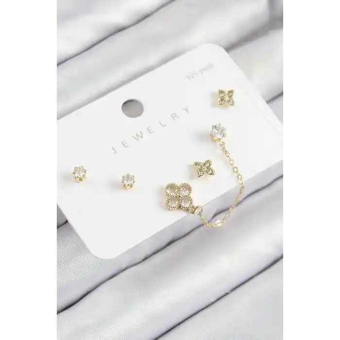 Pirinç Zirkon Taşlı Yonca Model Gold Renk 925 Ayar Gümüş Çivi Kadın Küpe Set