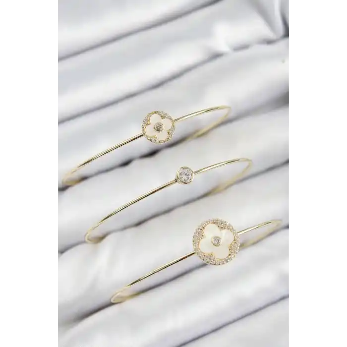 Pirinç Zirkon Taşlı Yonca Model Gold Renk Vip 3lü Kadın Bileklik