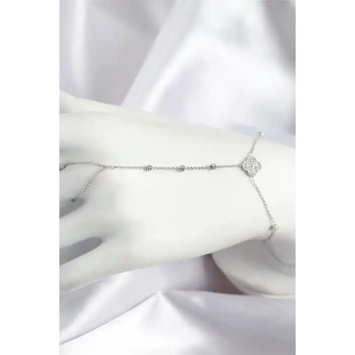 Pirinç Zirkon Taşlı Yonca Model Gümüş Renk Şahmeran