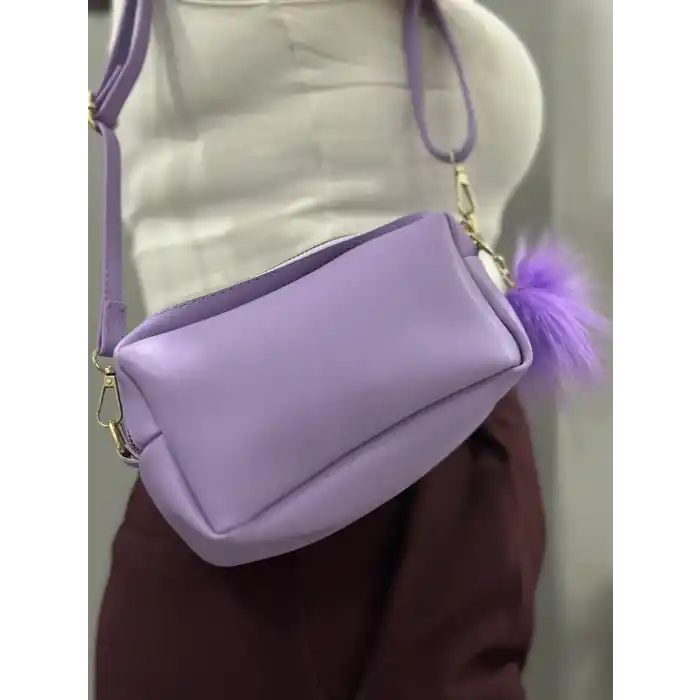 Ponpon mor cilt çanta