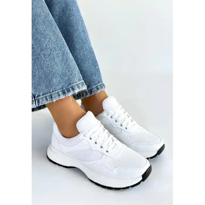 Slar Beyaz Cilt Bağcıklı Spor Ayakkabı