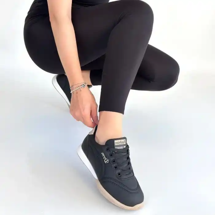Tawen Siyah Cilt Bej Tabanlı Bağcıklı Spor Ayakkabı