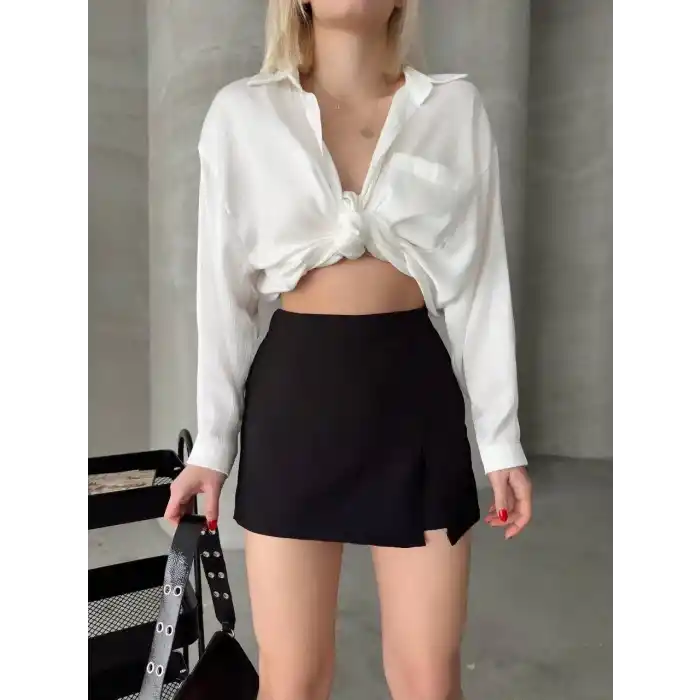 Tek yırtmajlı şort etek