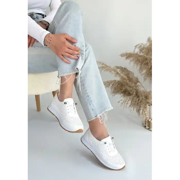 Tone Beyaz Cilt Bağcıklı Spor Ayakkabı