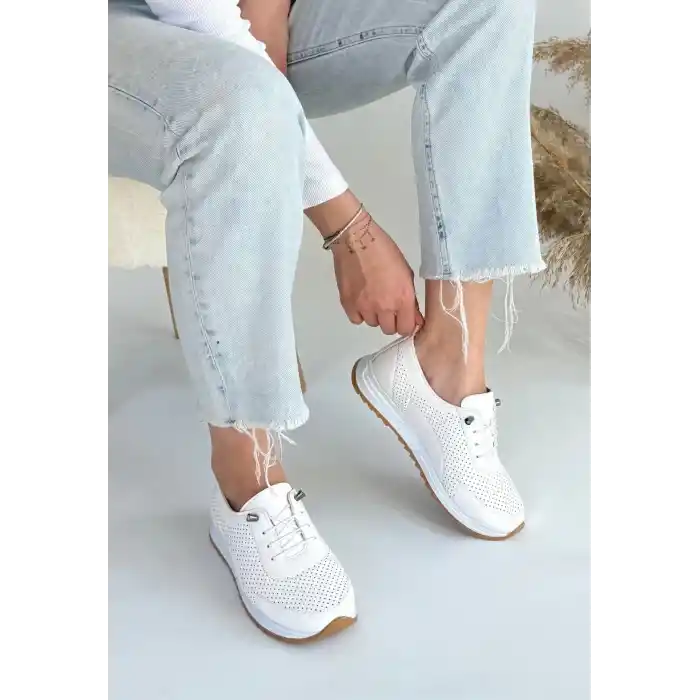 Tone Beyaz Cilt Bağcıklı Spor Ayakkabı