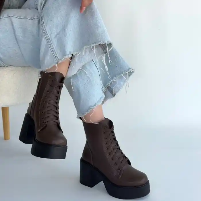 Tsan Kahverengi Cilt Bağcıklı Topuklu Bot