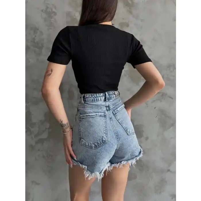 Üçlü kalp nakışlı bluz