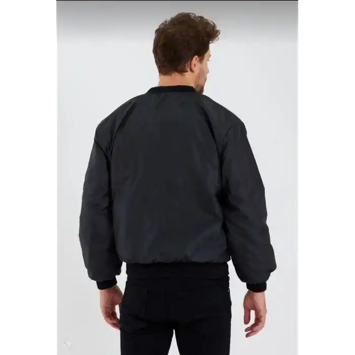 Unisex Siyah Bomber Mont – Su İtici Kumaş, Kapitone Astarlı, Fermuarlı ve Günlük Kullanıma Uygun Ceket- Siyah