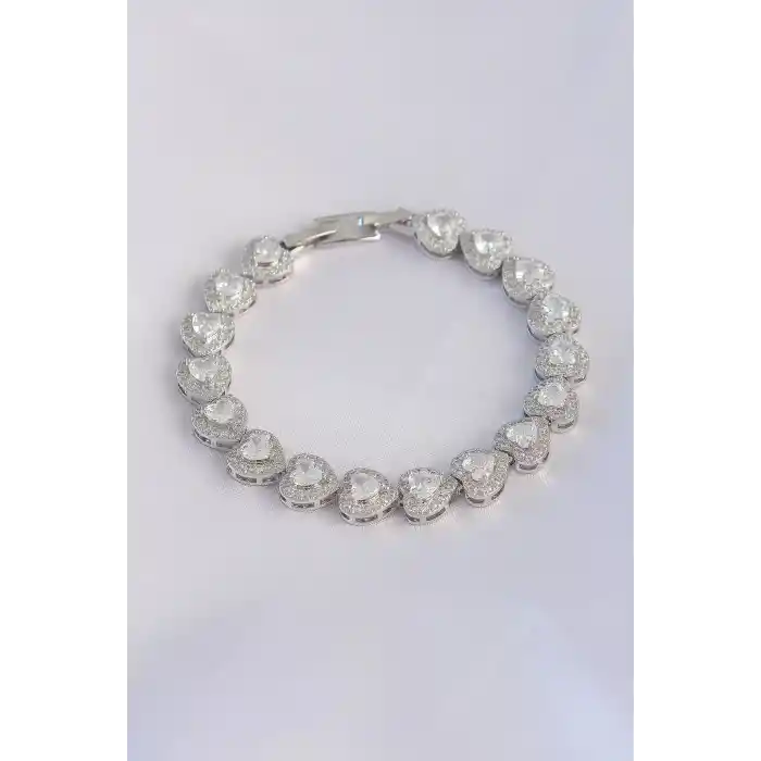 Vip Seri Pirinç Zirkon Taşlı Gümüş Renk Kalp Model Bileklik