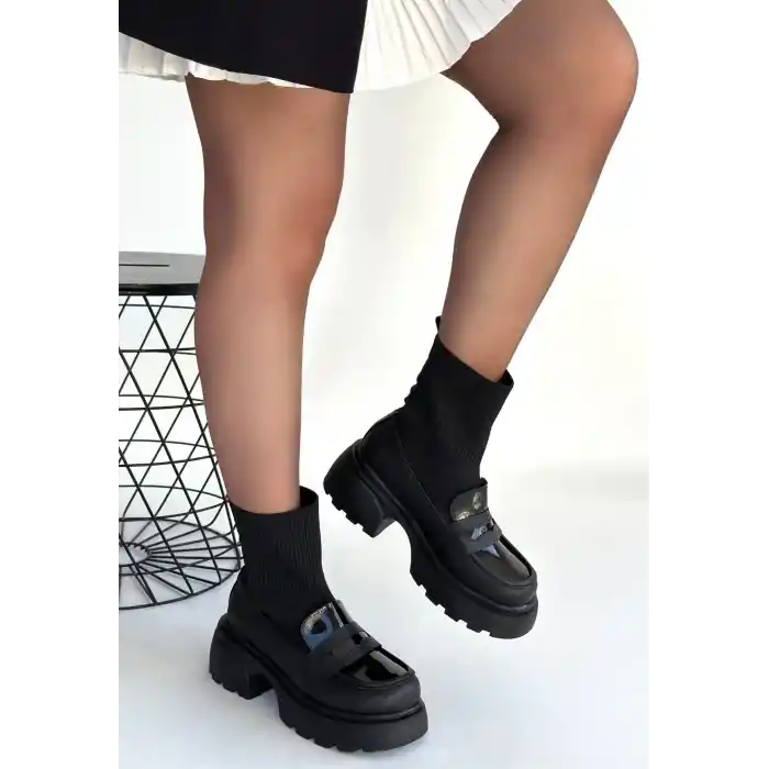 Wanye Siyah Cilt Cilt Streçli Bot