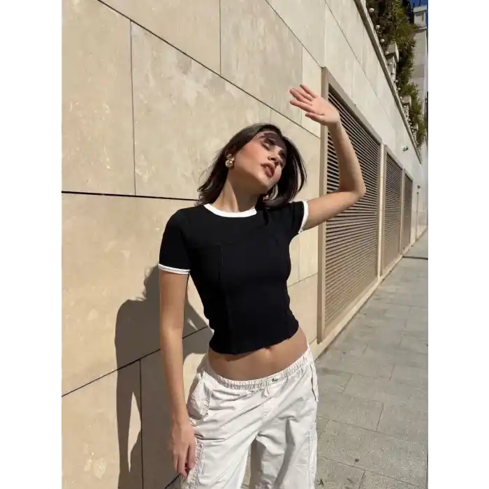 Yaka kol garnili ön parçalı bluz