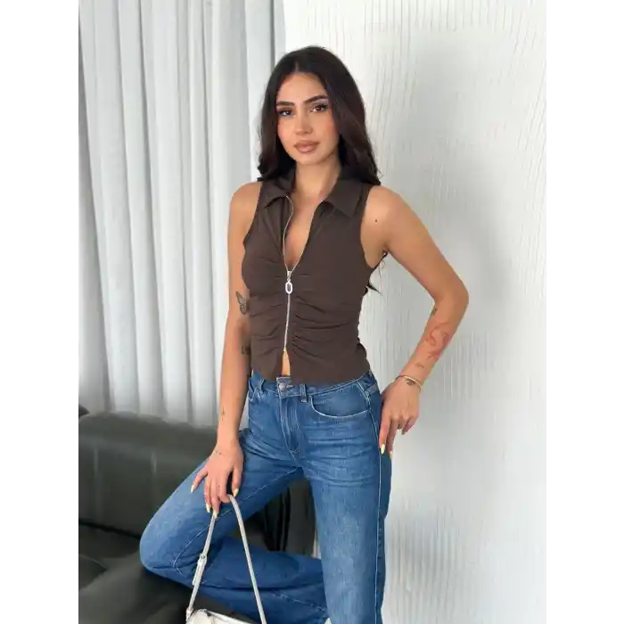 Yakalı Tam Fermuarlı Kolsuz Bluz - Kahverengi