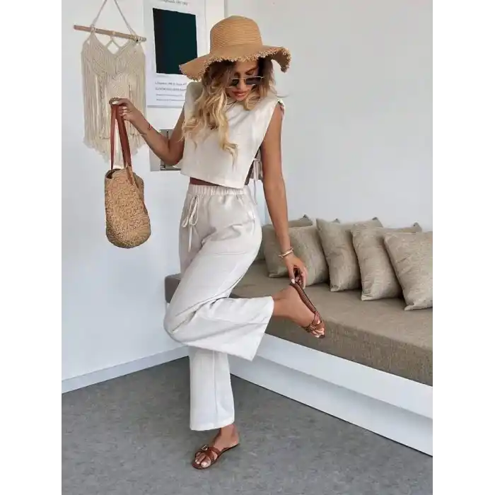 Yan bağlama detaylı pantolonlu takım bej