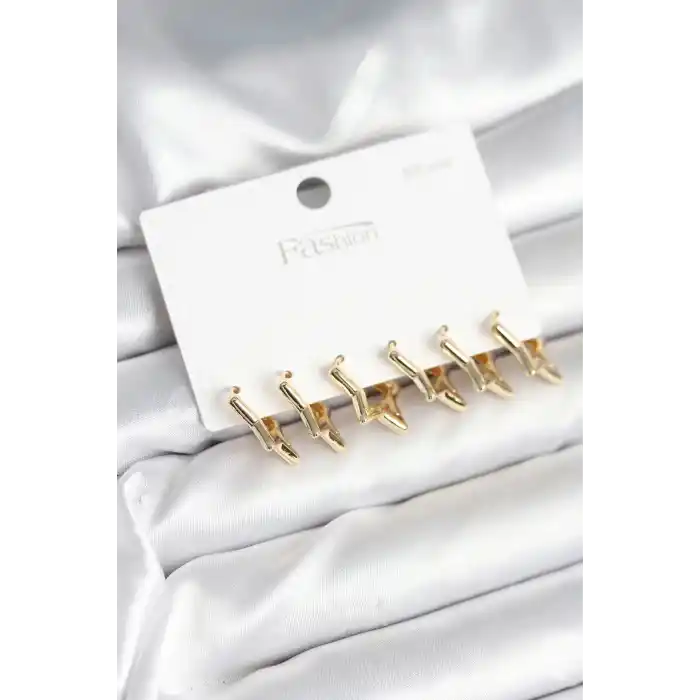 Yıldız Model Gold Renk 925 Ayar Gümüş Çivili Kadın Küpe Seti