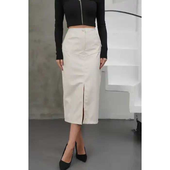 Yırtmaçlı uzun deri etek krem