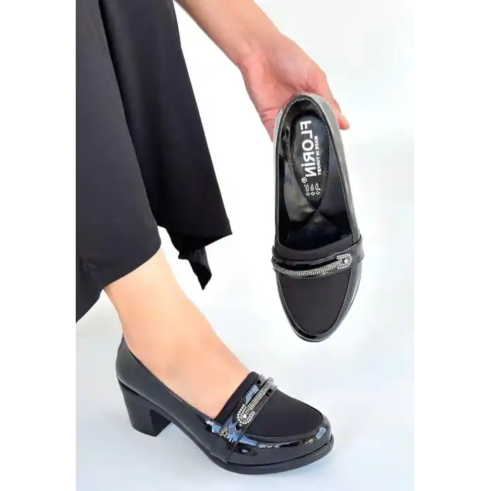 Yoer Siyah Rugan Dolgu Topuk Ayakkabı