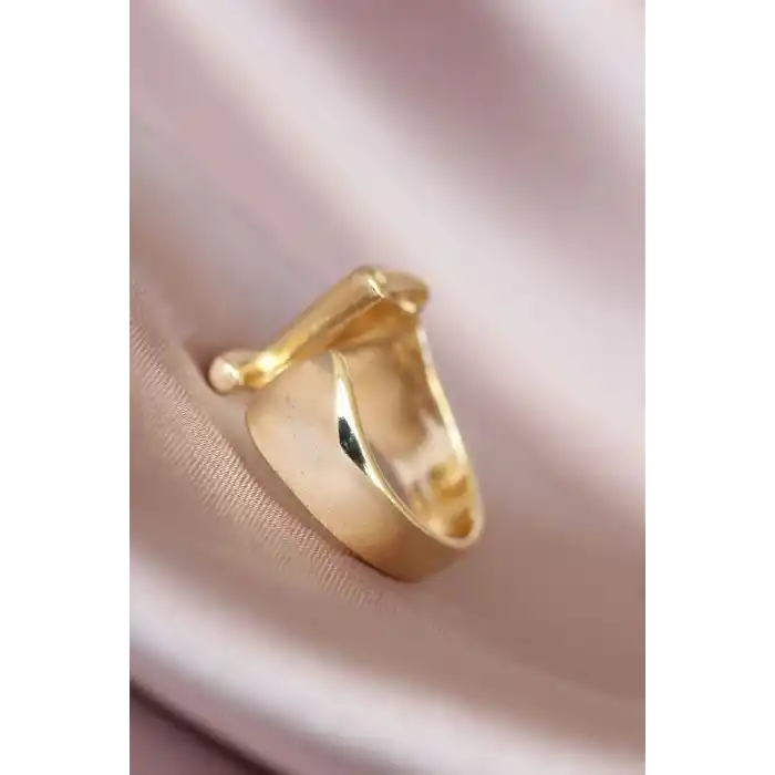 Z Harfli Altın Renk Ayarlamalı Metal Kadın Yüzük