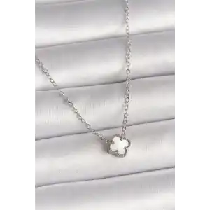 316L Çelik Gümüş Renk Beyaz Yonca Model Kadın Kolye