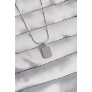 316L Çelik Gümüş Renk Kare Charm Model Kolye