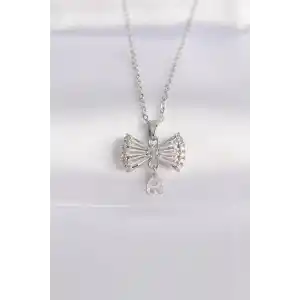 316L Çelik Zincir Gümüş Renk Zirkon Taşlı Kalp Detay Fiyonk Kolye