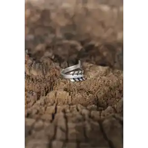 Ayarlanabilir Ok Tasarımlı Erkek Yüzük