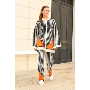 Çizgili bisiklet yaka triko takım beyaz