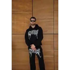 Erkek Premium Taş Baskılı Eşofman Takım Revenge Model (Siyah) Kapüşonlu Üst + Taşlı Baskılı Alt Modern Streetwear Tarzı Oversize Rahat Kalıp 3 iplik Pamuklu - Siyah