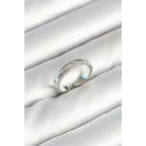 Gümüş Renk Şerit Zirkon Taşlı Kadın Yüzük