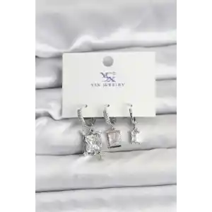 Gümüş Renk Zirkon Taşlı Kadın Küpe