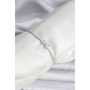 Kelebek Model Zirkon Taşlı Gümüş Renk Pirinç Su Yolu Kadın Bileklik