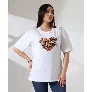 Leopar kalp baskılı tişört