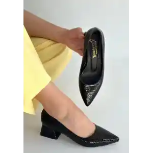 Meort Siyah Rugan Topuklu Ayakkabı