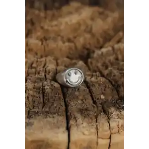 Otantik Emoji Tasarımlı Ayarlamalı Kadın Yüzük