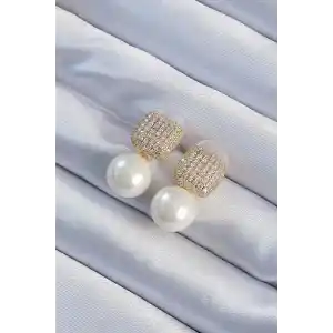 Pirinç Altın Renk Zirkon Taşlı Kare Model İnci Tasarım Kadın Küpe