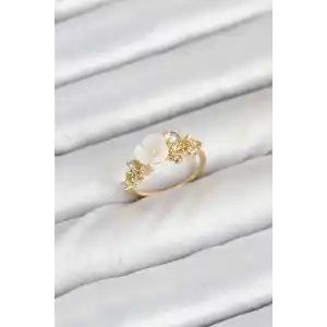 Pirinç Gold Renk Çiçek Model Zirkon Taşlı Kadın Yüzük