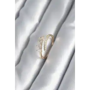 Pirinç Gold Renk Kalp Zirkon Taş Detay Kadın Yüzük