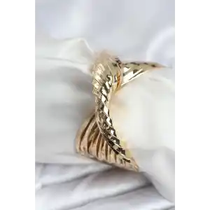 Pirinç Gold Renk Kıvrımlı Yarım Kelepçe Bileklik
