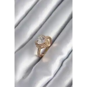 Pirinç Gold Renk Zirkon Taşlı Kalp Charm Model Kadın Yüzük