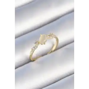 Pirinç Gold Renk Zirkon Taşlı Oval Beyaz Mineli Kadın Yüzük