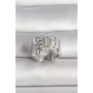 Pirinç Gümüş Renk Ayarlanabilir Baget Zirkon Taş Model Kadın Yüzük