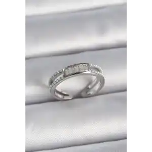 Pirinç Gümüş Renk Ayarlanabilir Sıralı İncili Zirkon Taşlı Kadın Yüzük